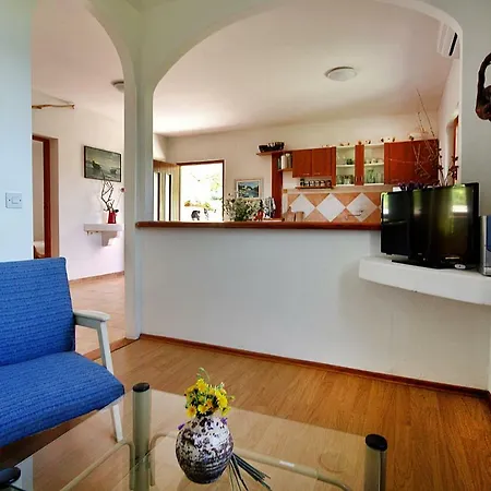 Nyaraló House Nova